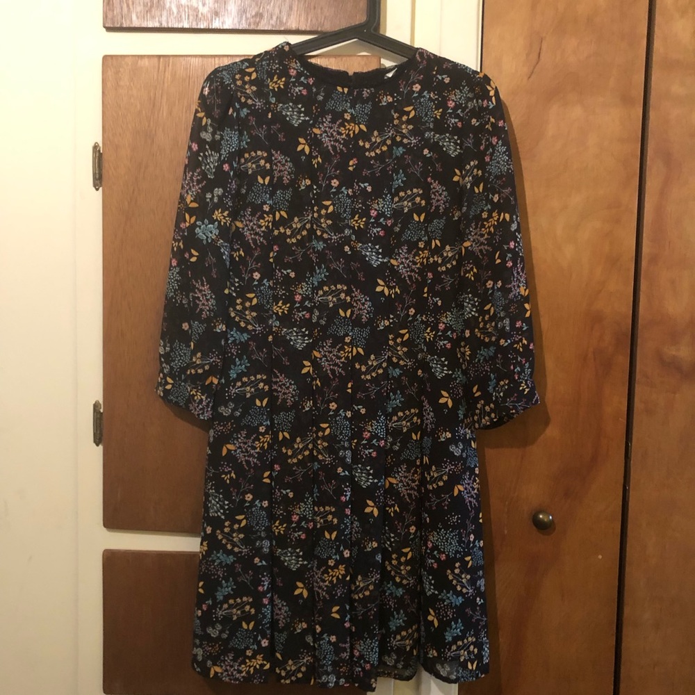 Black floral dress sz. 10